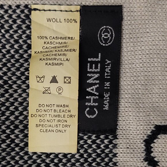 Vintage CHANEL Gray, Black, Ivory 100% Cashmere Wool Reversible Knit Scarf - Picture 16 of 16